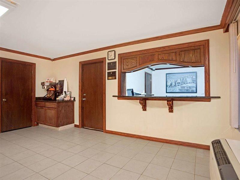 Super 8 By Wyndham Oklahoma/Frontier City Едмънд Екстериор снимка