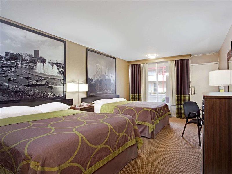 Super 8 By Wyndham Oklahoma/Frontier City Едмънд Екстериор снимка