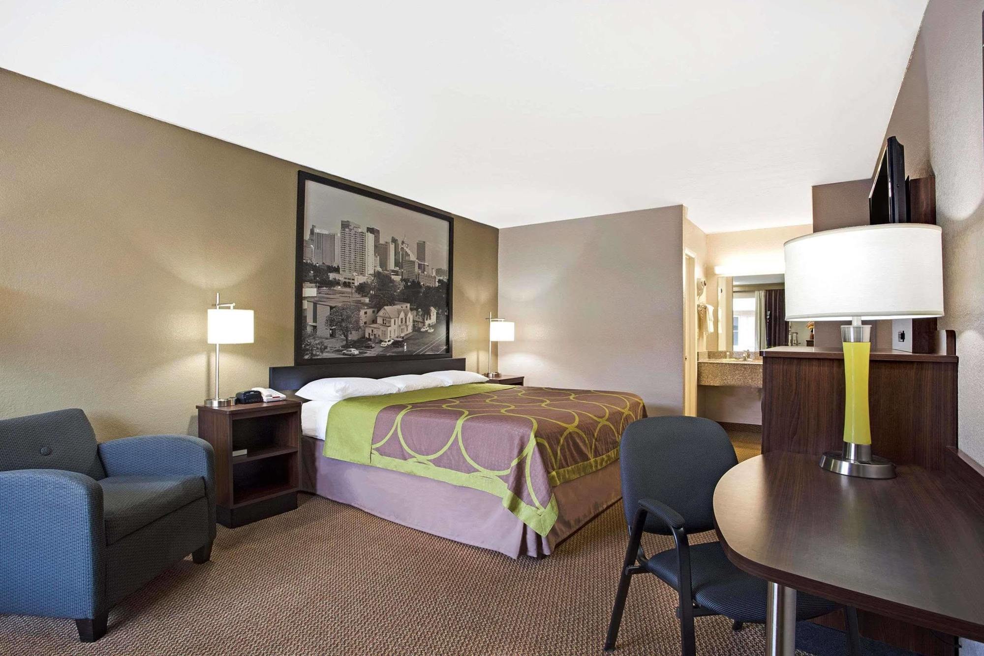 Super 8 By Wyndham Oklahoma/Frontier City Едмънд Екстериор снимка